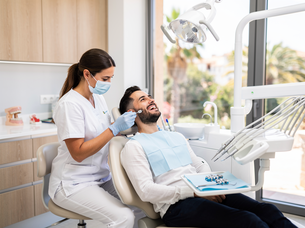 Fachrichtungsbild für Kieferorthopädie, Fachzahnarzt für Kieferorthopädie